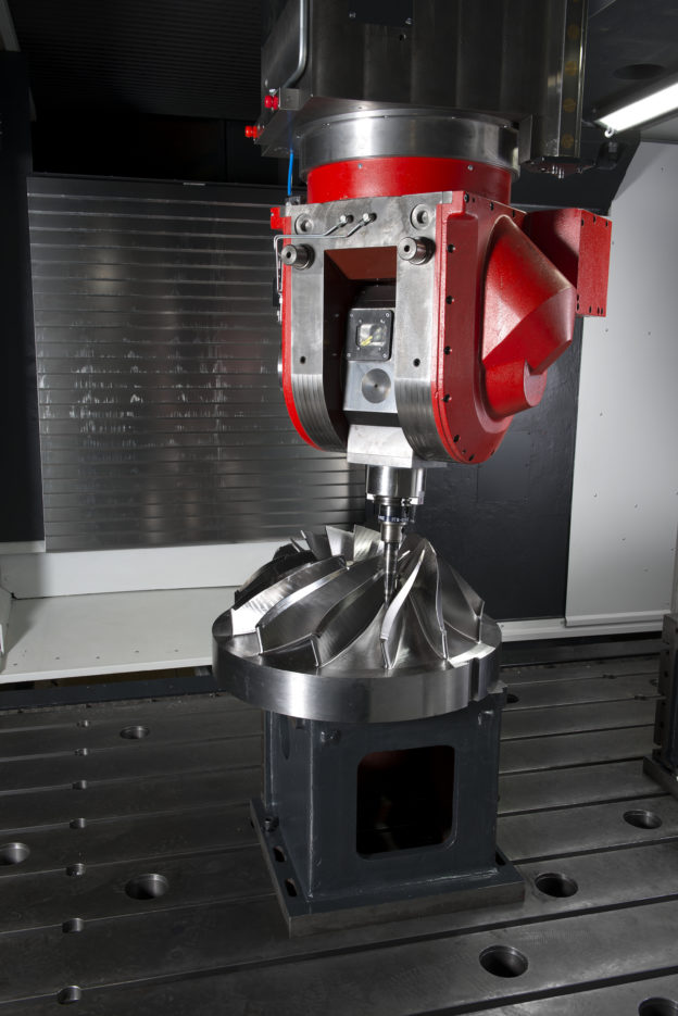 Gantry machining center FRU machining large steel component
